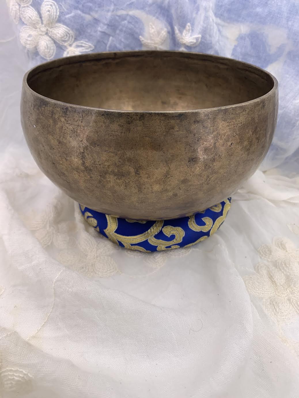 Third Eye Chakra Bowl (Note E)